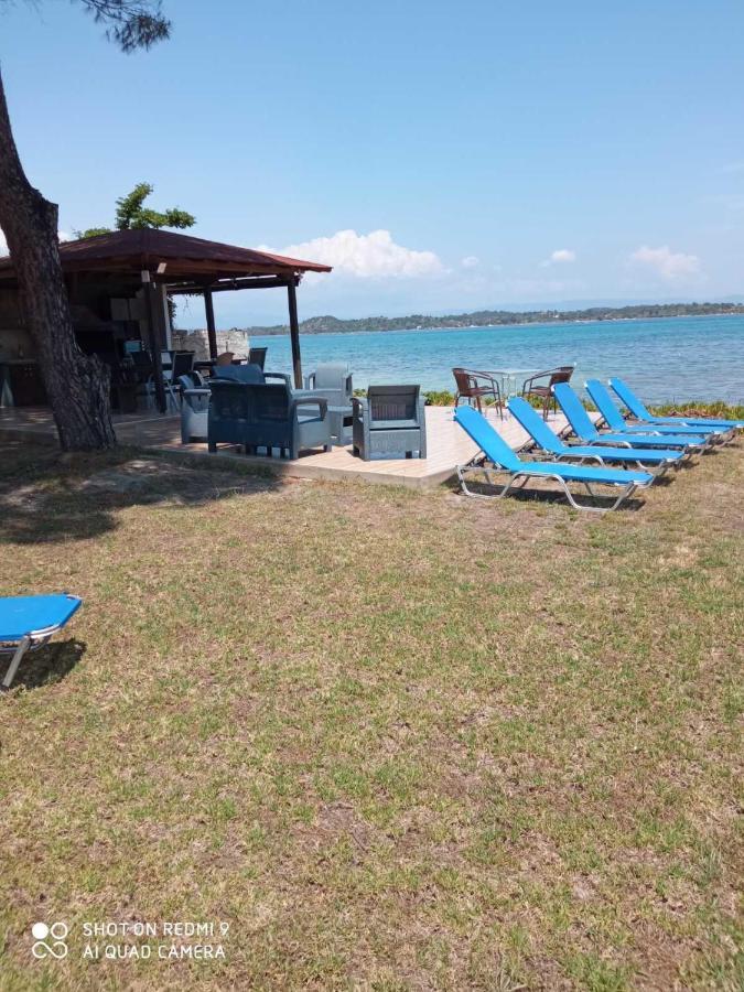 Studios Efi Beach Вурвуру Экстерьер фото