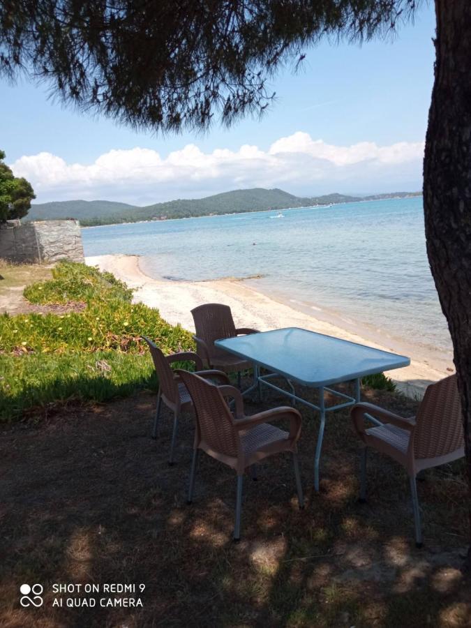 Studios Efi Beach Вурвуру Экстерьер фото